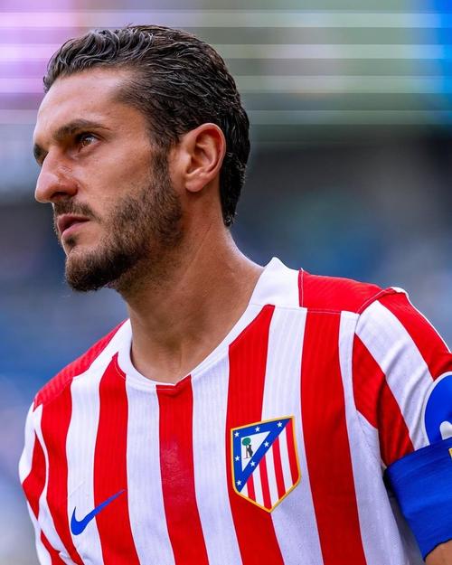 科克：这是一场我们本该赢下的比赛，不够果断就进不了球