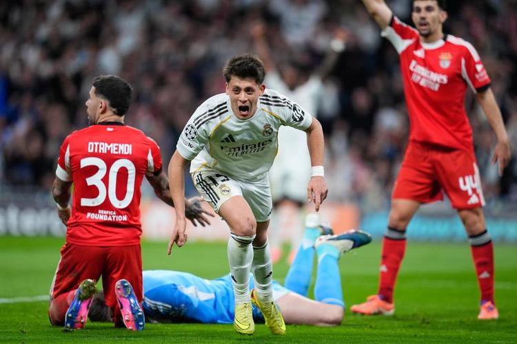 居莱尔vs本菲卡全场数据：关键传球6，助攻1，射门2射正1