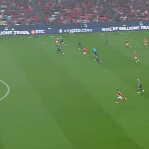 梅开二度，谢尔德鲁普当选本菲卡4-2皇马全场最佳球员