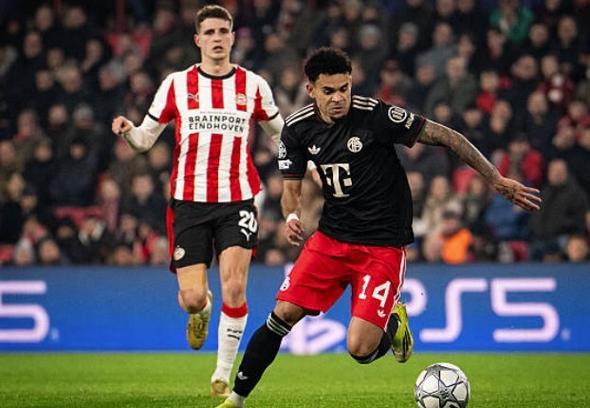 迪亚斯本场数据：1次助攻，3次关键传球，对抗15胜8