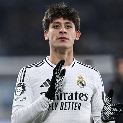 不满！居莱尔被换下时边走边说：永远是我，永远是我插图