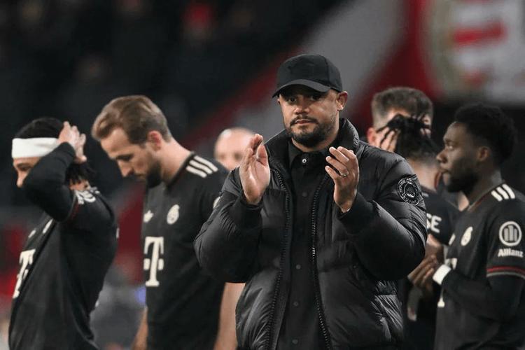 孔帕尼:会和埃贝尔/弗罗因德讨论,做出对格雷茨卡最好决定插图 孔帕尼:会和埃贝尔/弗罗因德讨论,做出对格雷茨卡最好决定插图